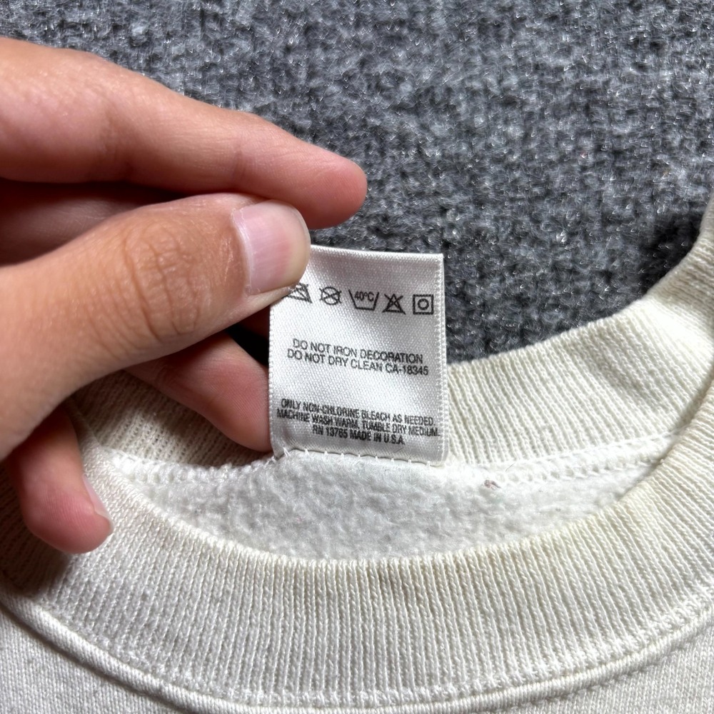 Vintage Fruit Of The Loom Comic Relief V Sweatshirt Men's XL White Graphic Print - Picture 11 of 14